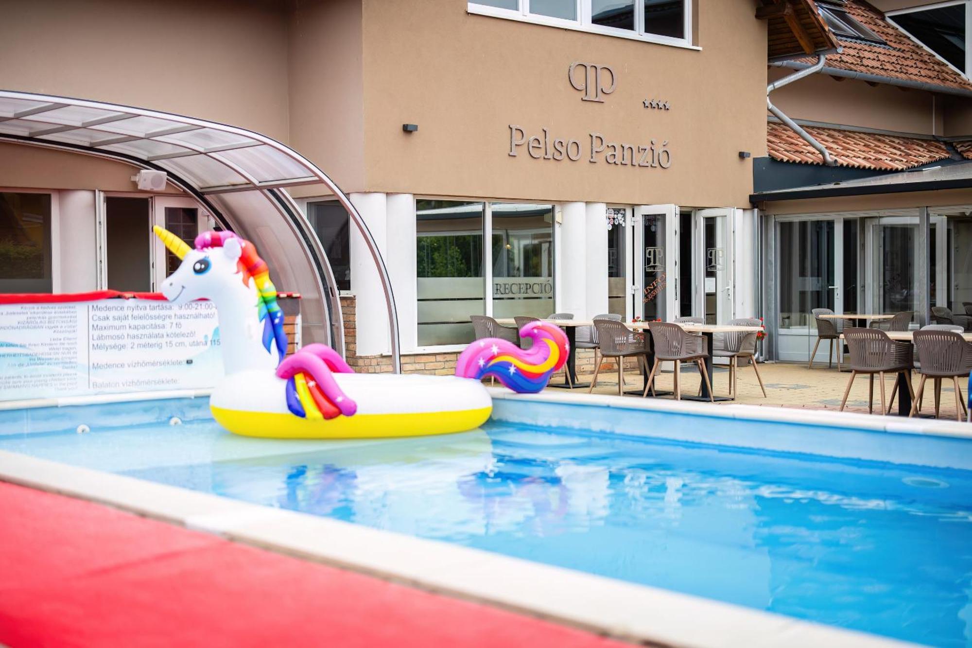 Pelso Panzio Acomodação com café da manhã Balatonmáriafürdő Exterior foto